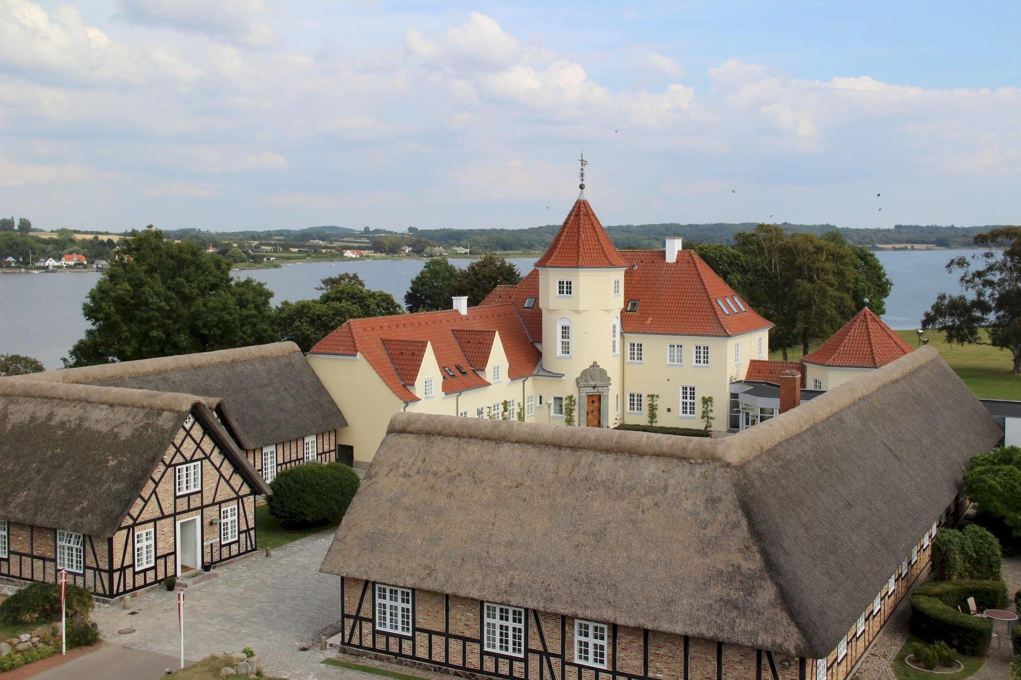 Gl. Avernæs Sinatur Hotel&Konference Ebberup Exterior foto